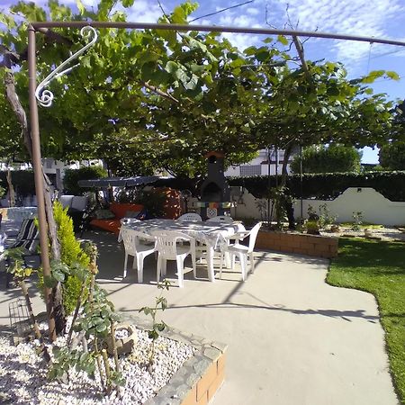 بييسْتوم Villa Miriade B&B المظهر الخارجي الصورة