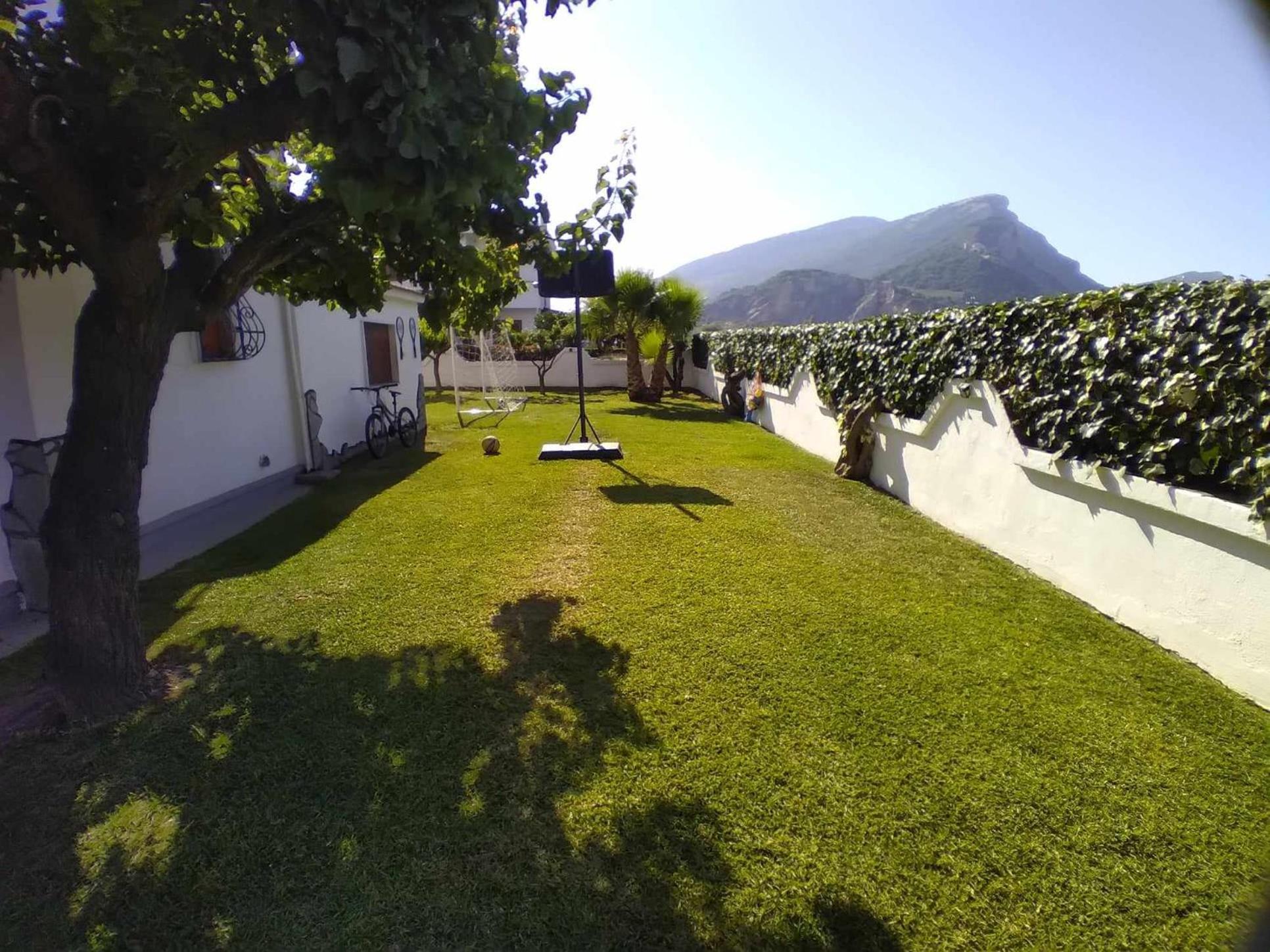 بييسْتوم Villa Miriade B&B المظهر الخارجي الصورة